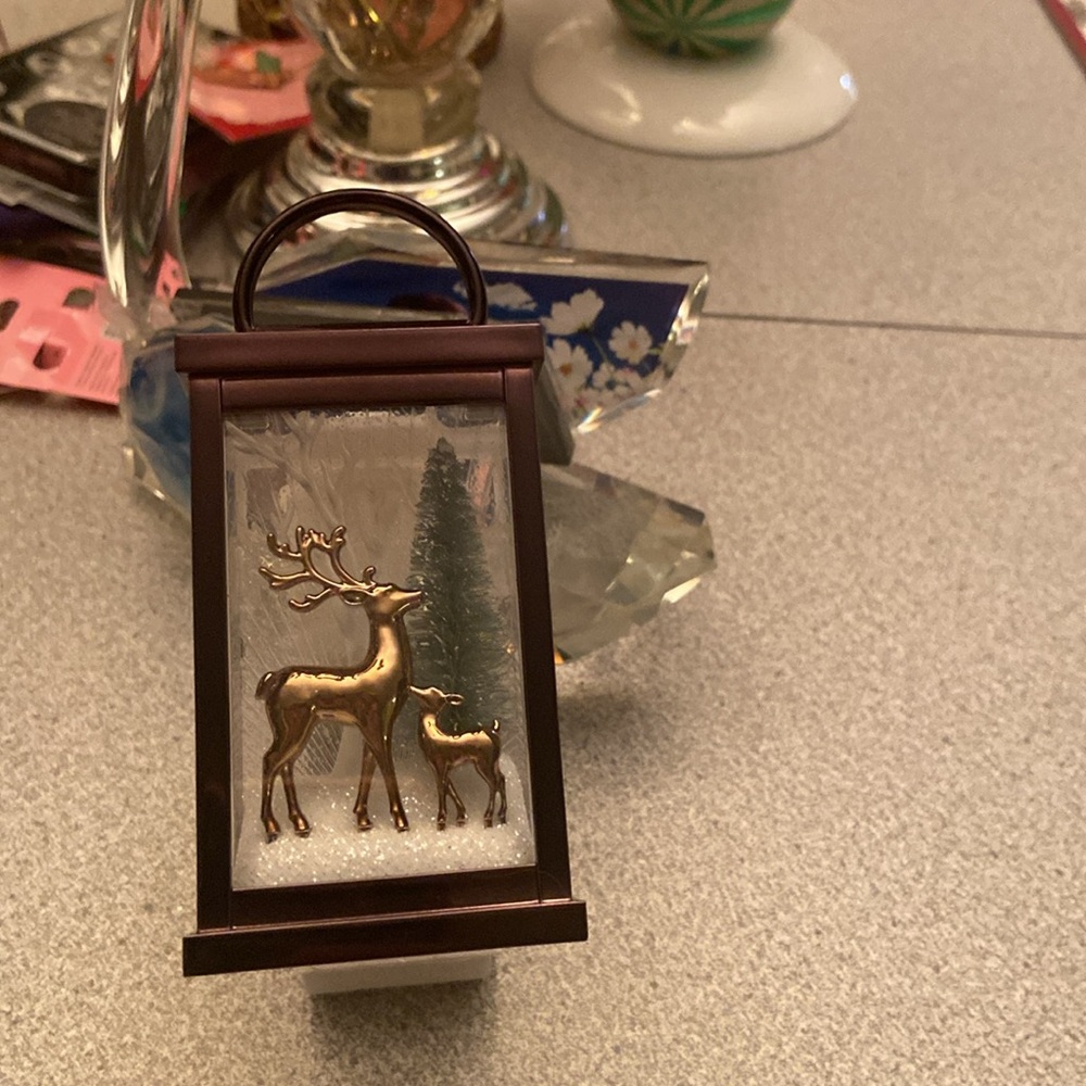 Reindeer light up wallflower - Picture 2 of 2